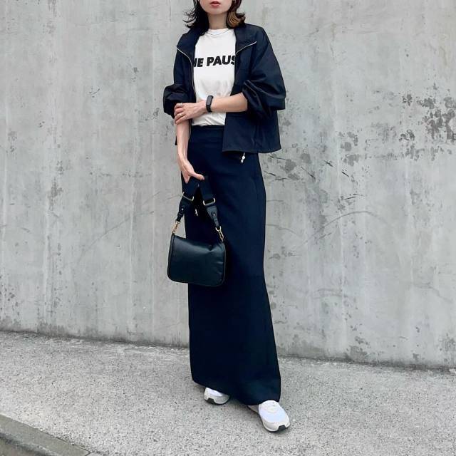 ロゴTシャツ×ブルゾン