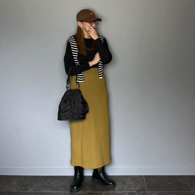 ボーダー柄のカーディガンをアクセントに♡