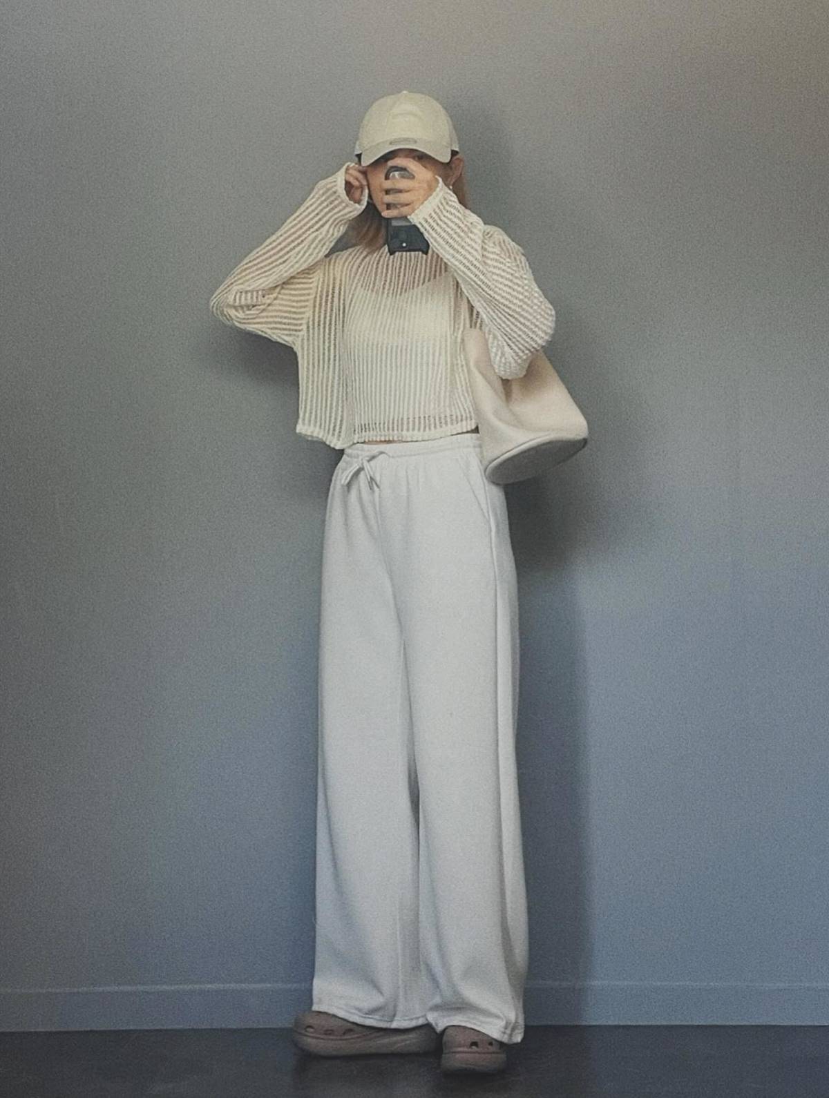 オールホワイトコーデ