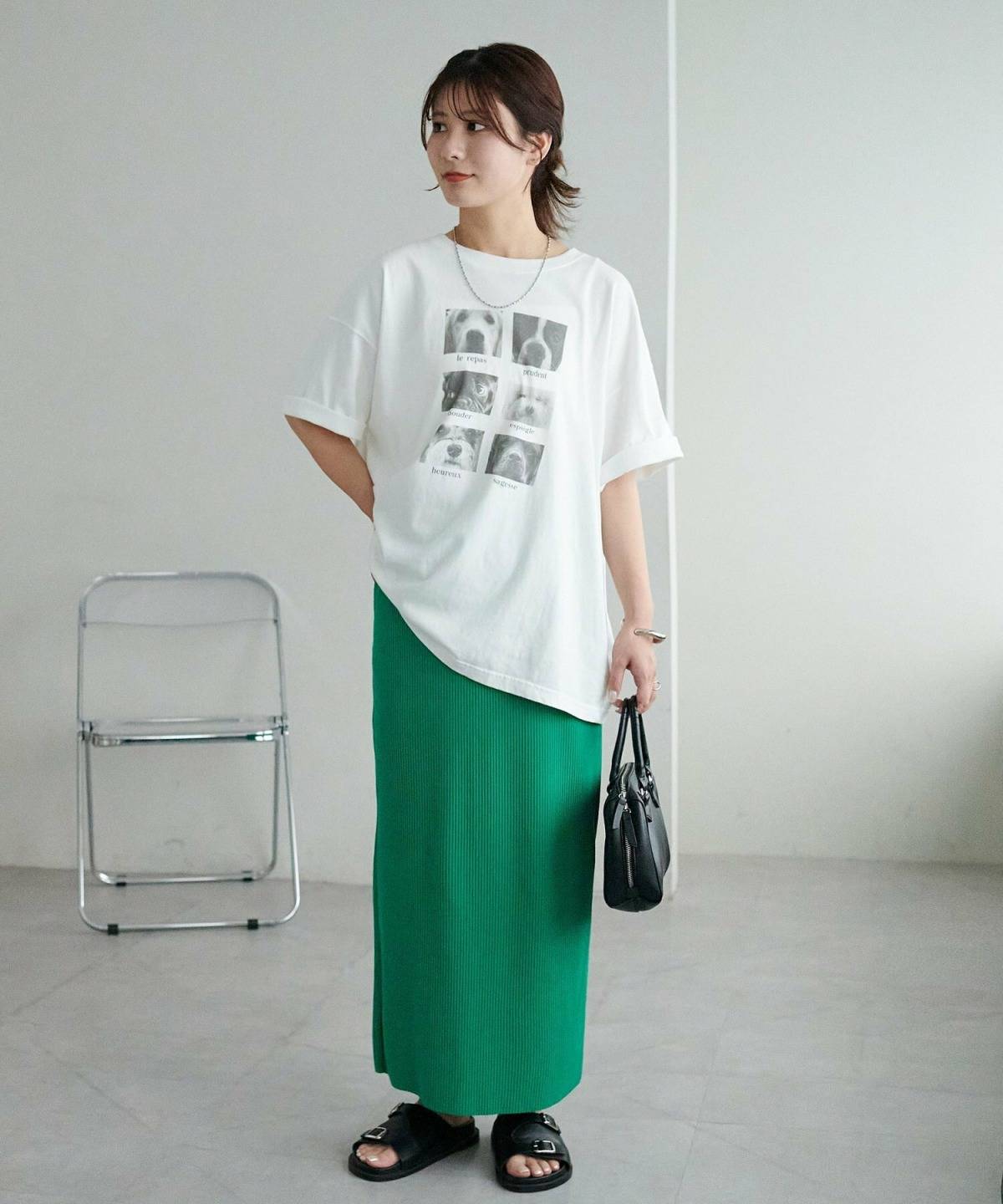 緑のスカートコーデ