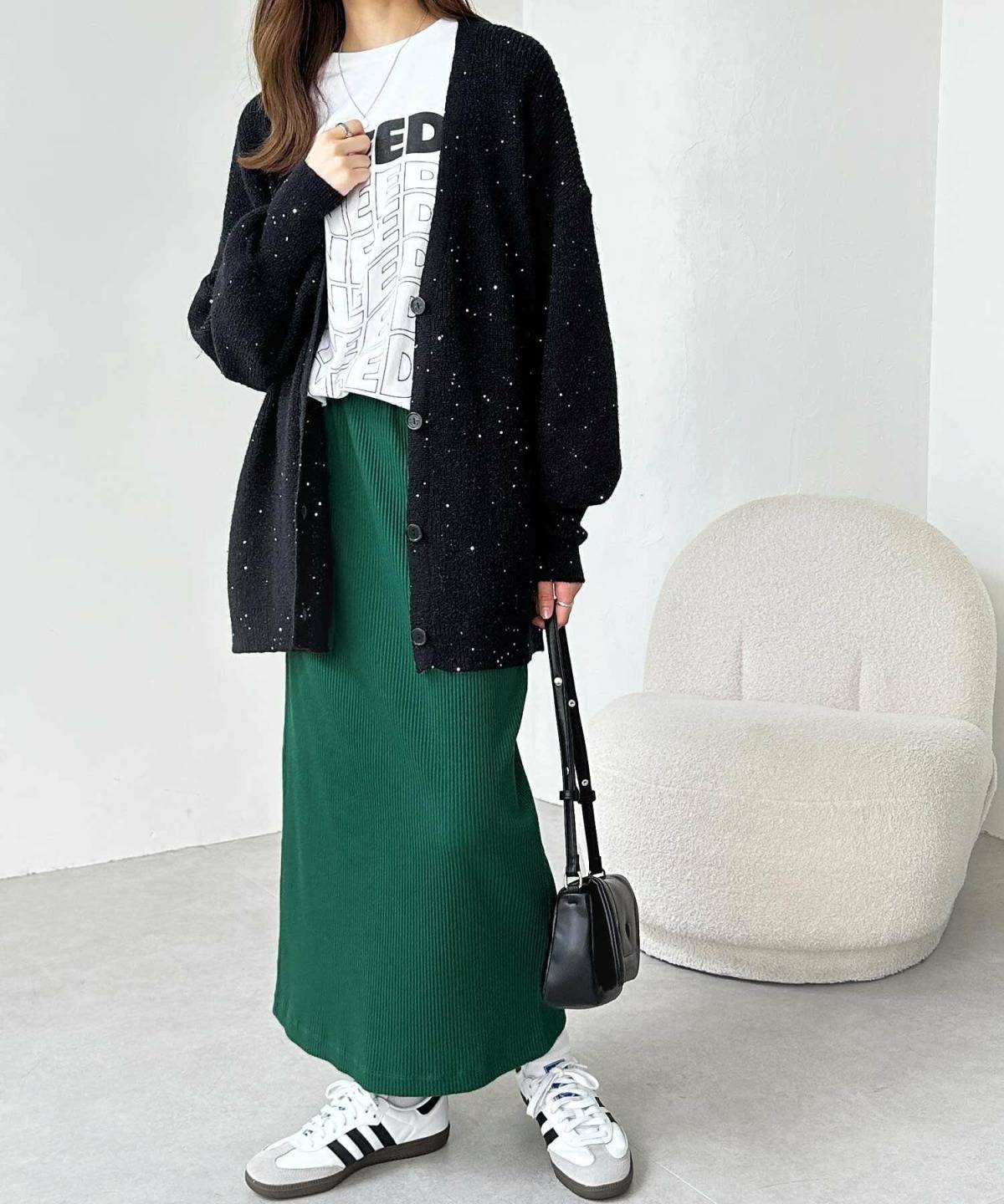 緑のスカートコーデ