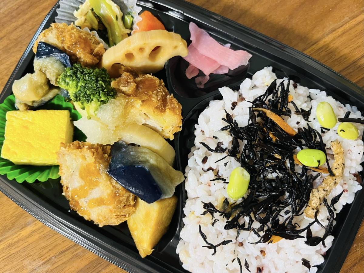 おかずがたっぷり入ってる♪