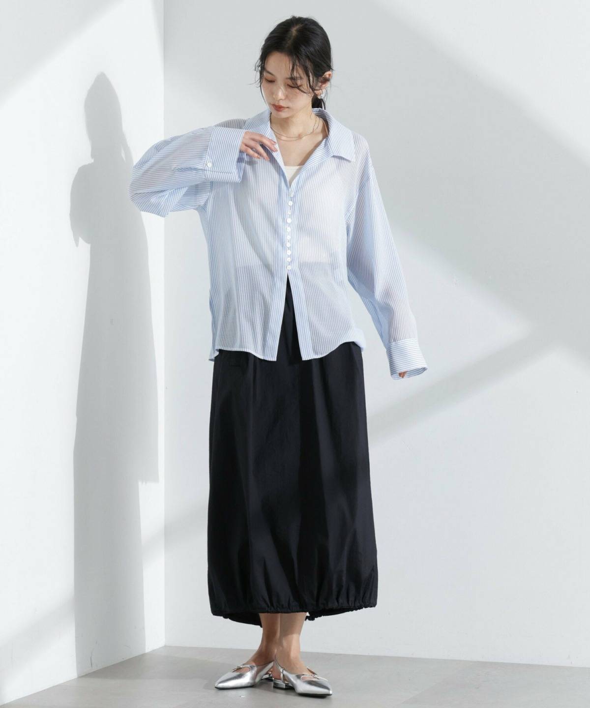 ストライプシャツレディースコーデ