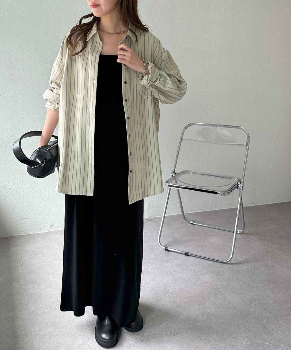 ストライプシャツレディースコーデ