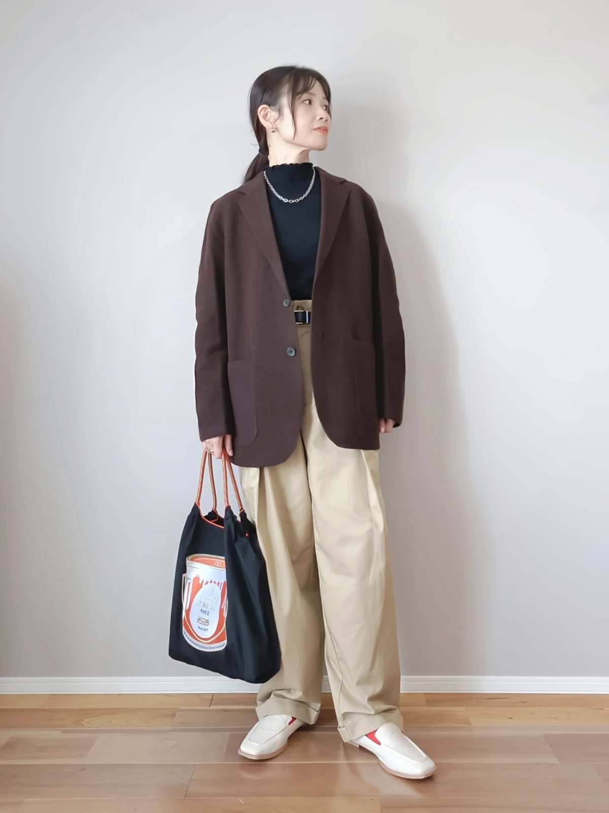 ハイネックトップス×ジャケット