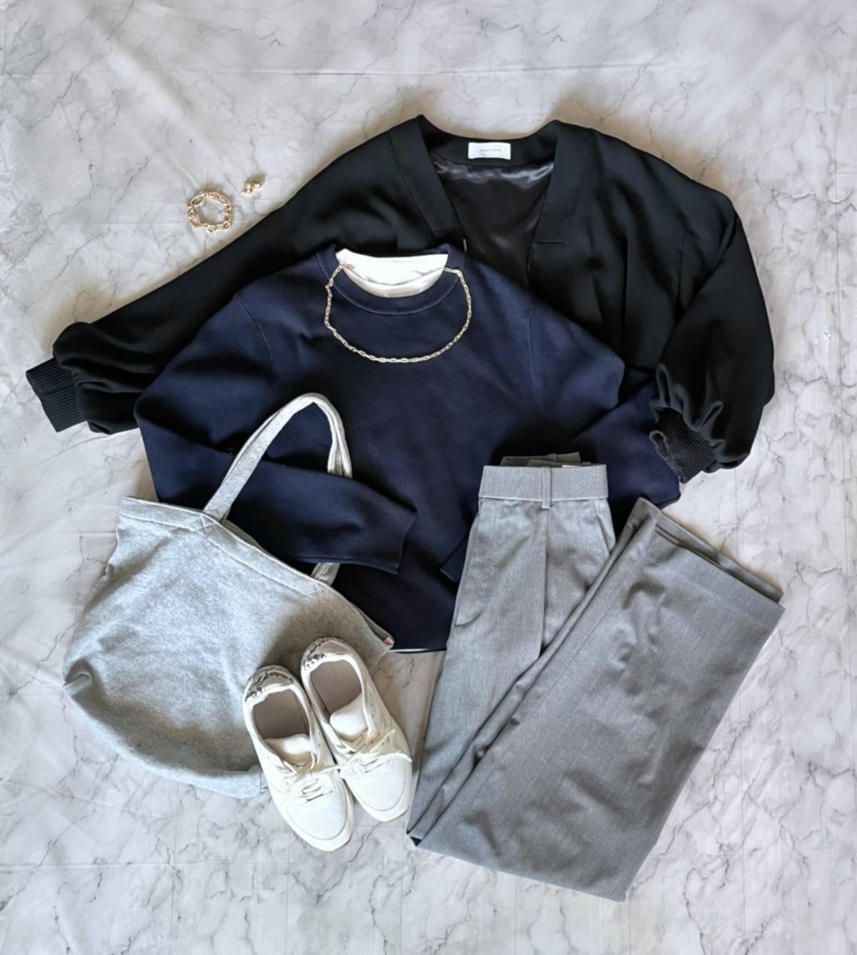 UNIQLOのウォッシャブルミラノリブクルーネックセーター×ワイドパンツコーデ