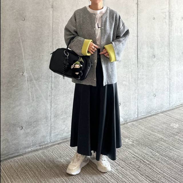 ノーカラーコートを羽織る♡