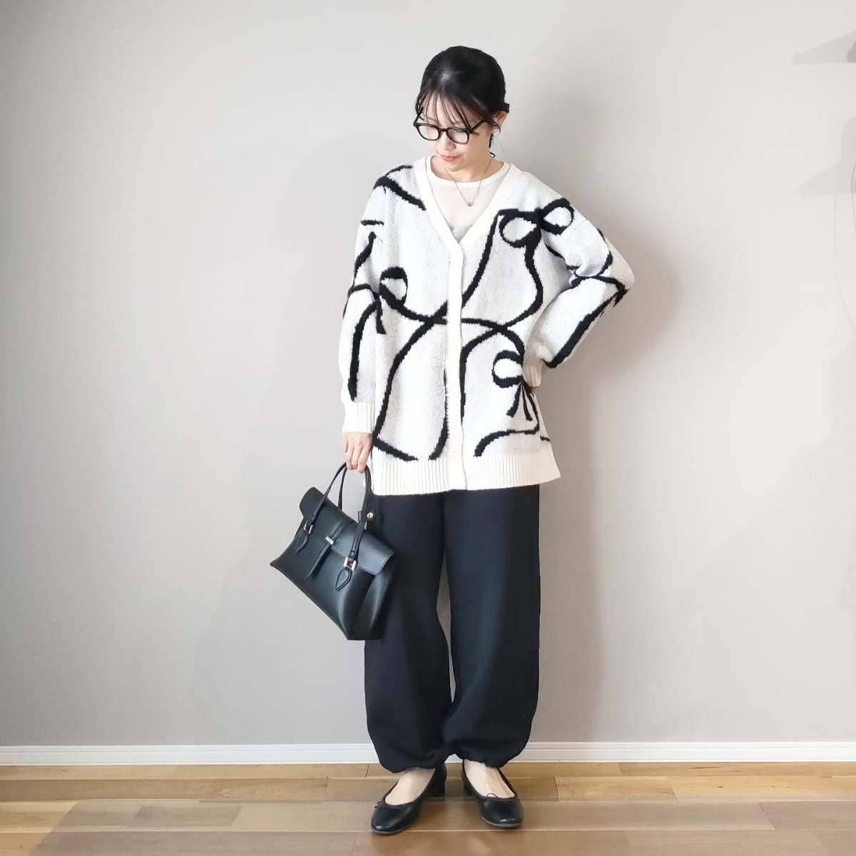 柄カーディガンを主役にする♡