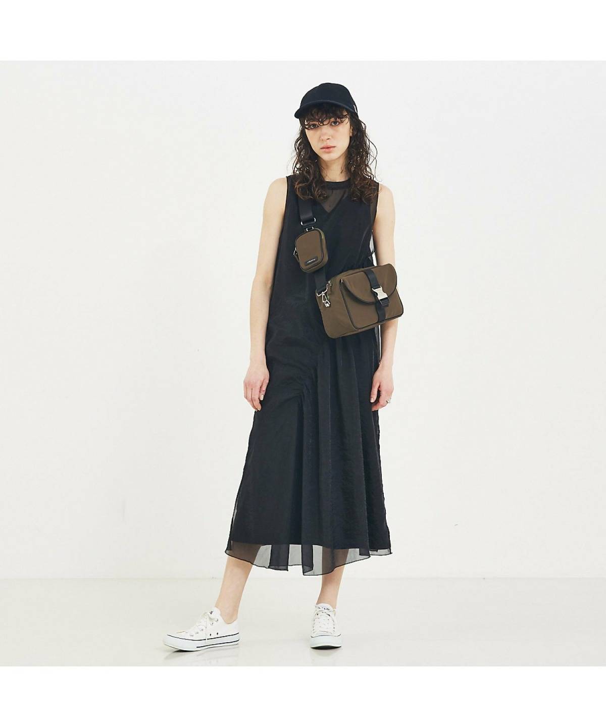 ボディバッグを使ったレディースコーデ