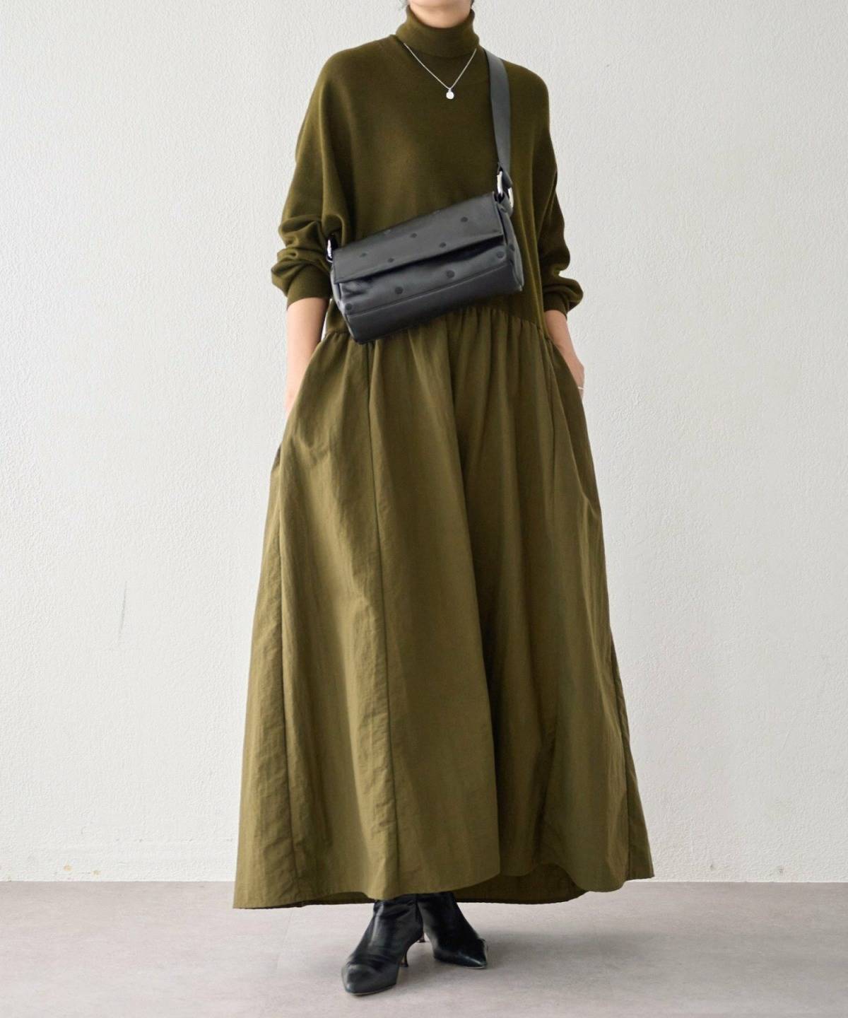 ボディバッグを使ったレディースコーデ