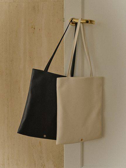 ánuans / アニュアンス レザーライクトートバッグ