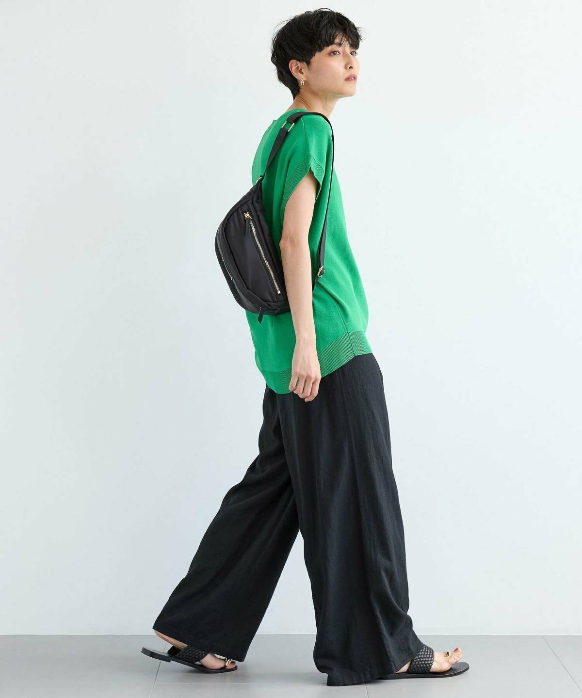 ボディバッグを使ったレディースコーデ