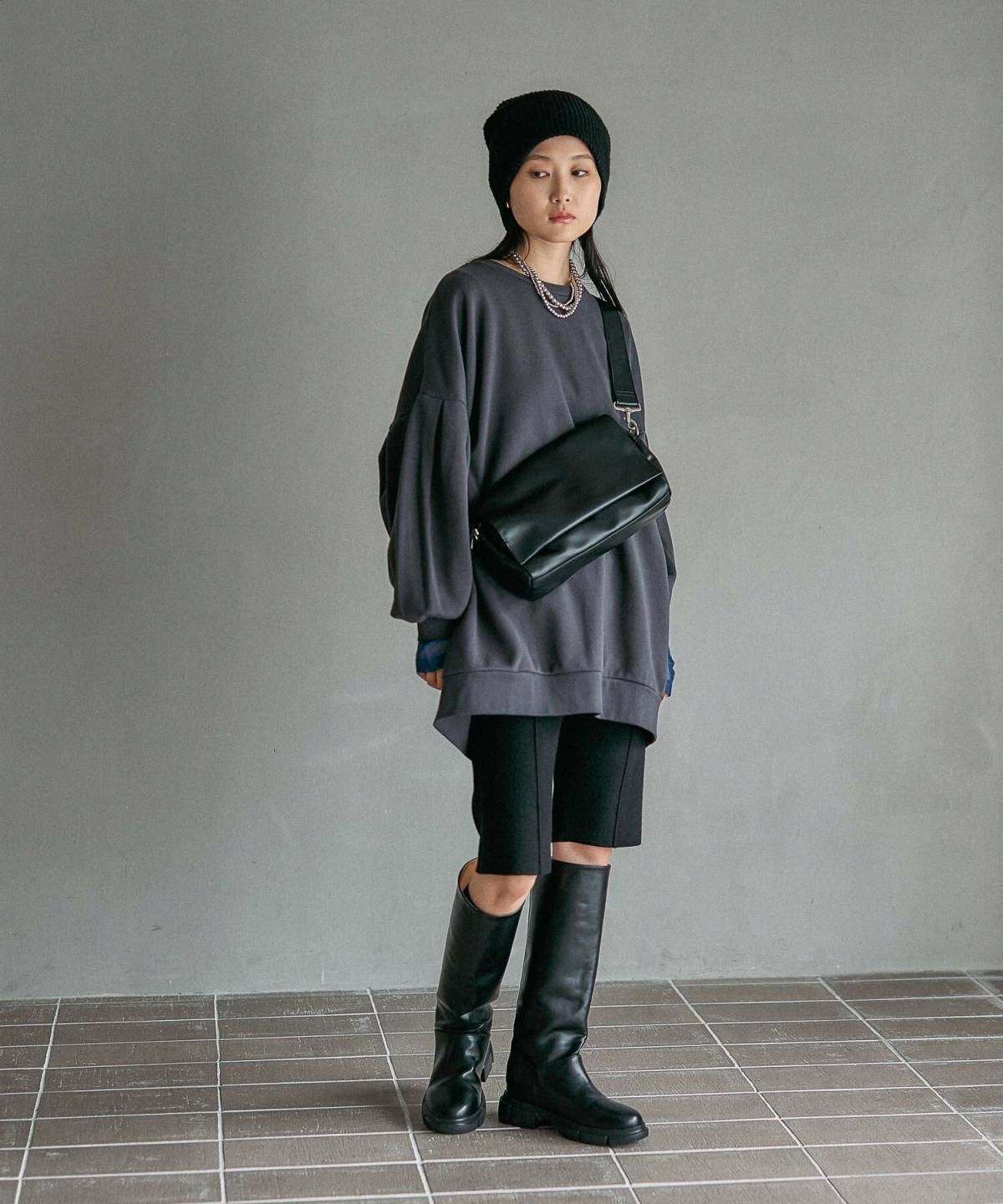 ボディバッグを使ったレディースコーデ