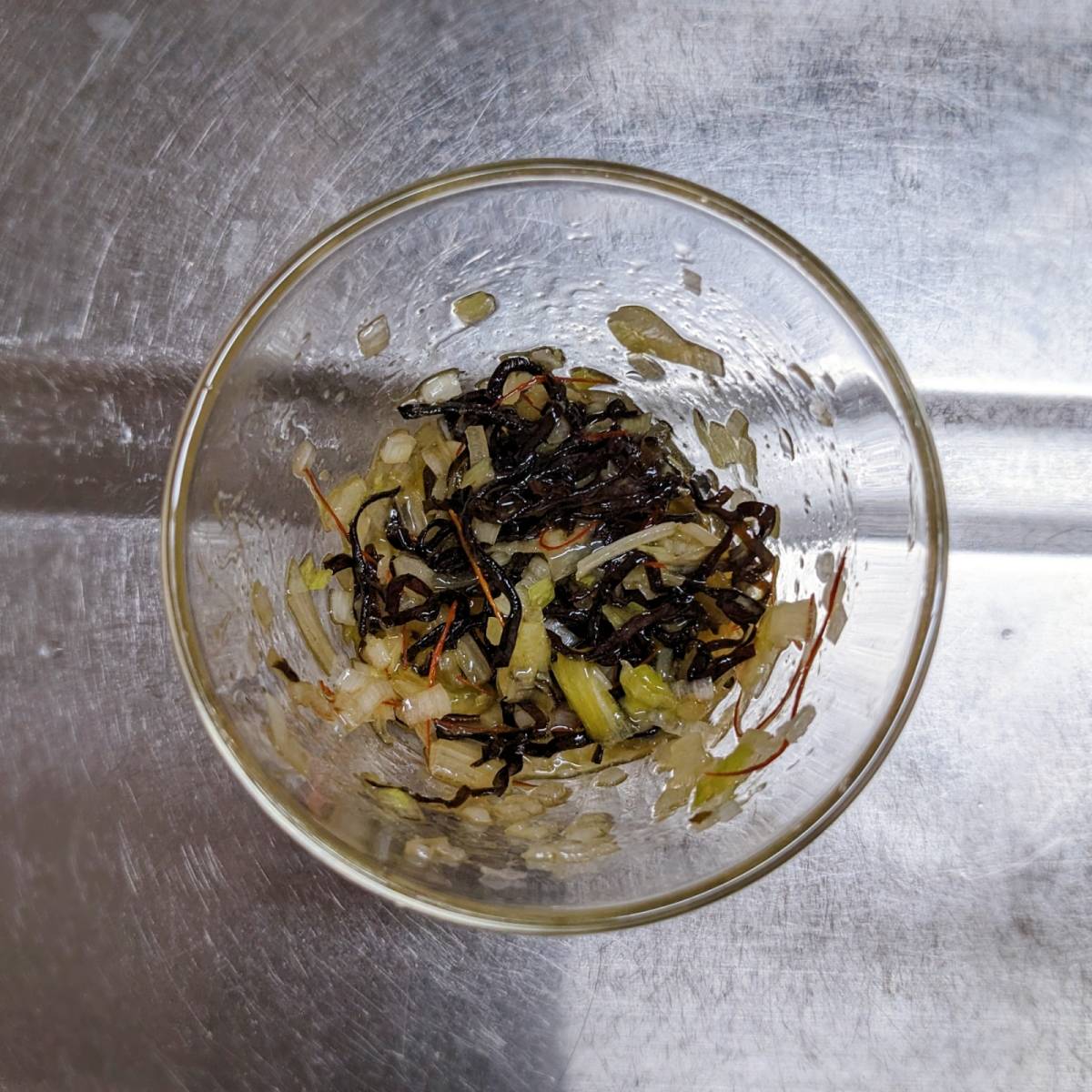 くらこん公式の「塩こんぶで万能ねぎ塩だれ」のレシピ