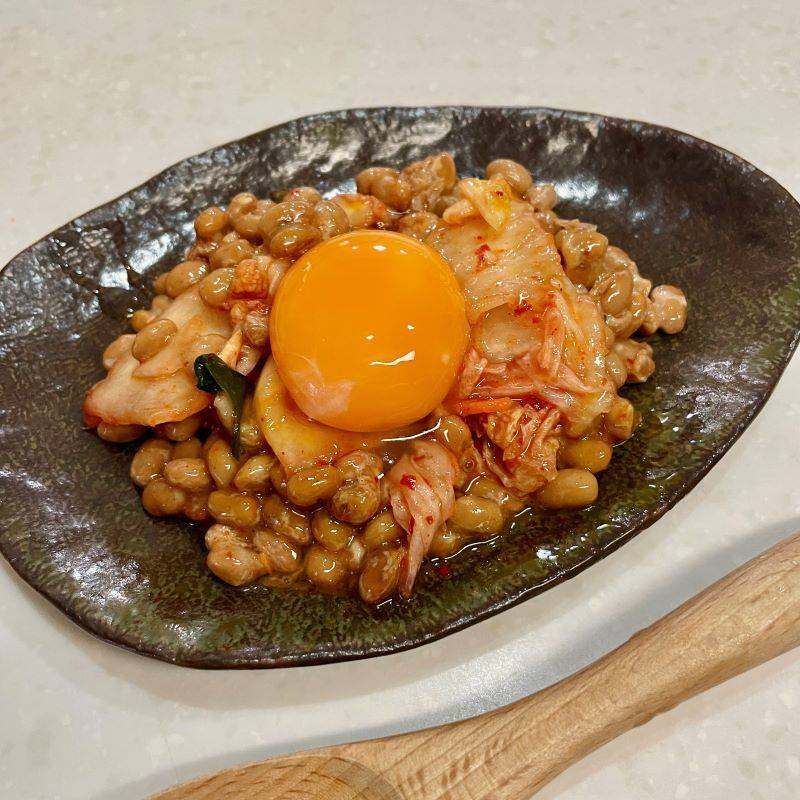 タカノフーズ公式の「キムチ納豆」のレシピ