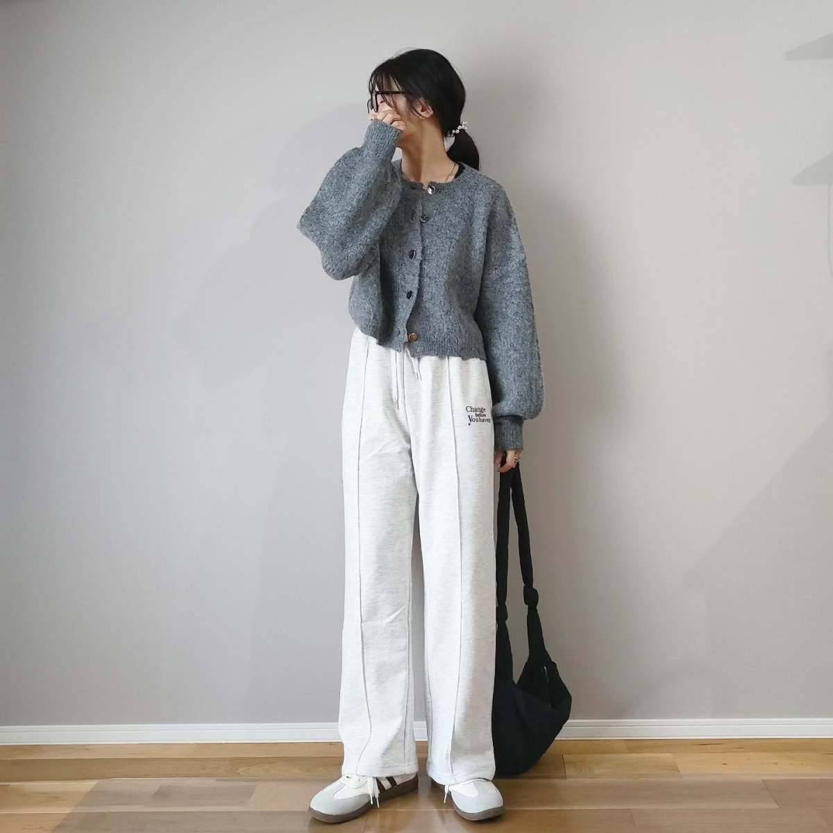 スウェットパンツを合わせる♪