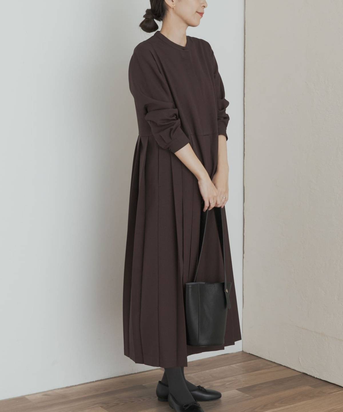 URBAN RESEARCH DOORS サイドプリーツ切替ワンピース