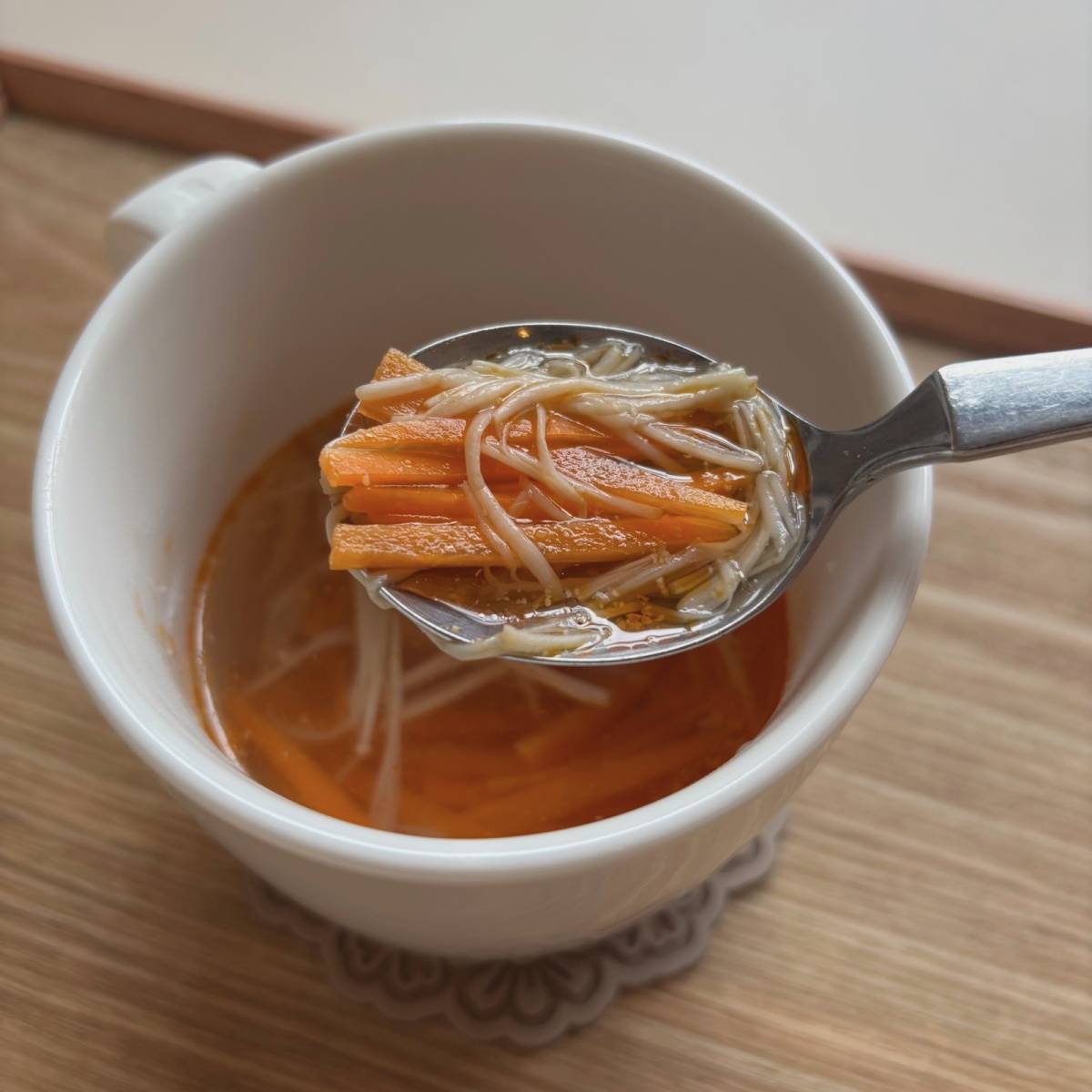 JAグループ公式の「ほんだしde❤エノキと人参の和風スープ❤」のレシピ