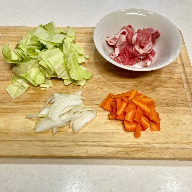 くらこん公式の「塩こんぶで塩焼きそば」のレシピ