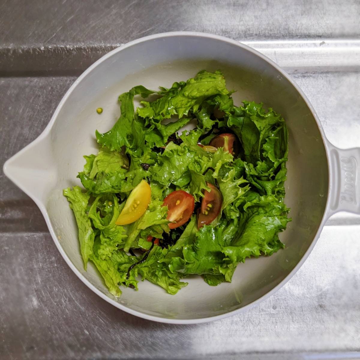 くらこん公式の「塩こんぶのグリーンサラダ」のレシピ