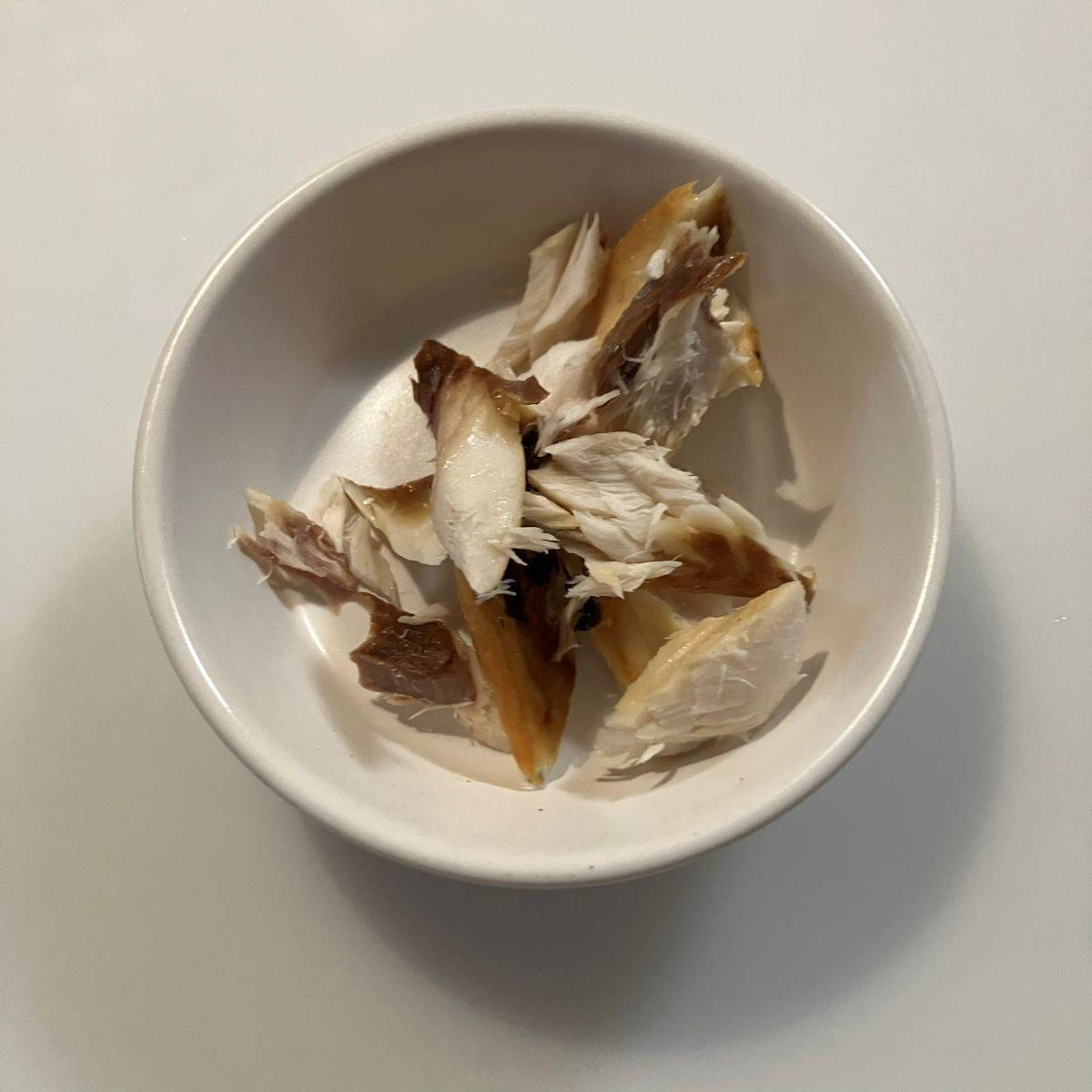 タカノフーズ公式の「焼き塩さば納豆丼」のレシピ