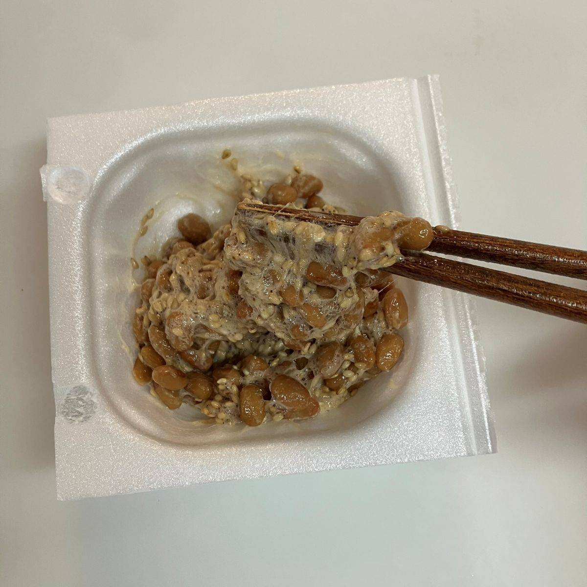 タカノフーズ公式の「ごま納豆」のレシピ