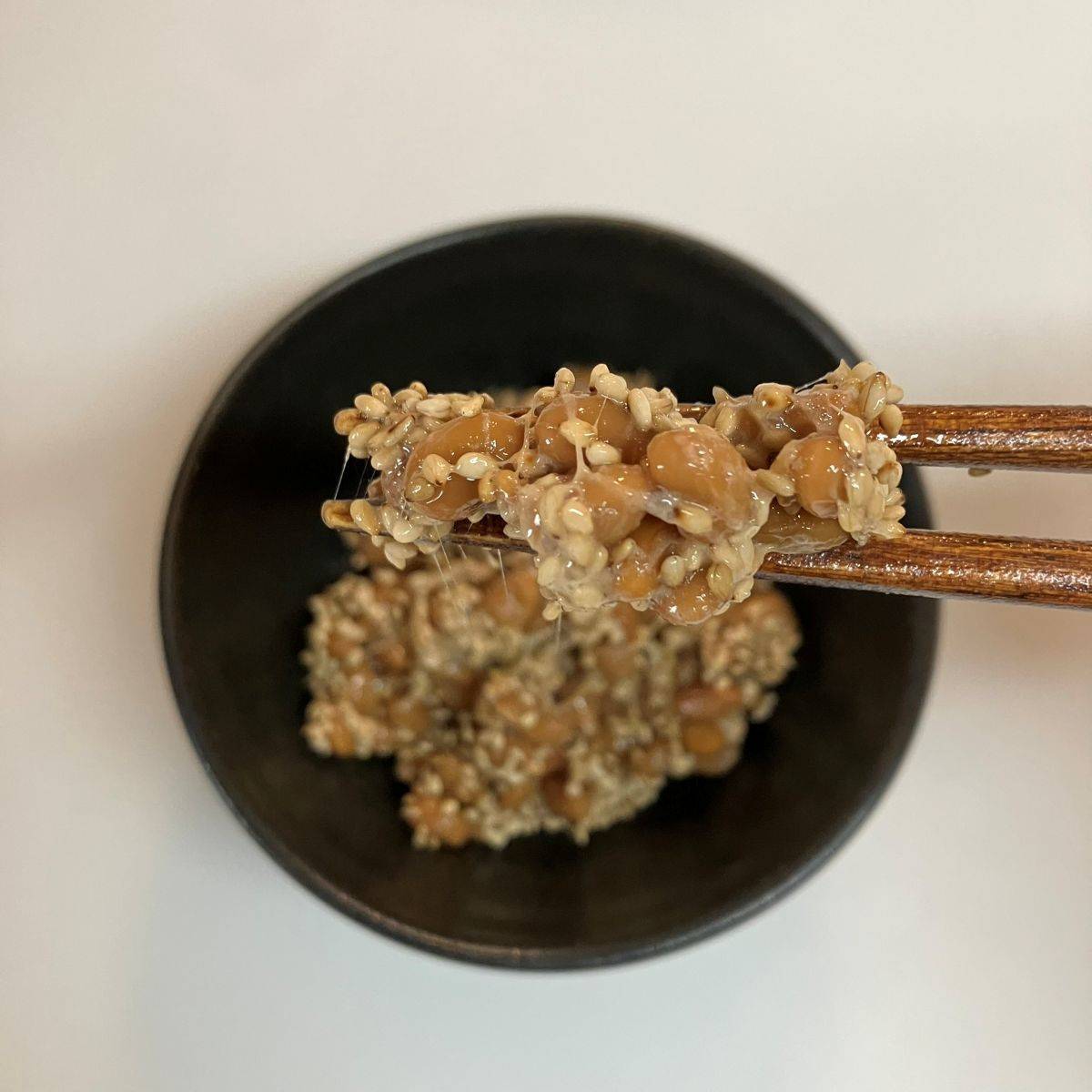 タカノフーズ公式の「ごま納豆」のレシピ