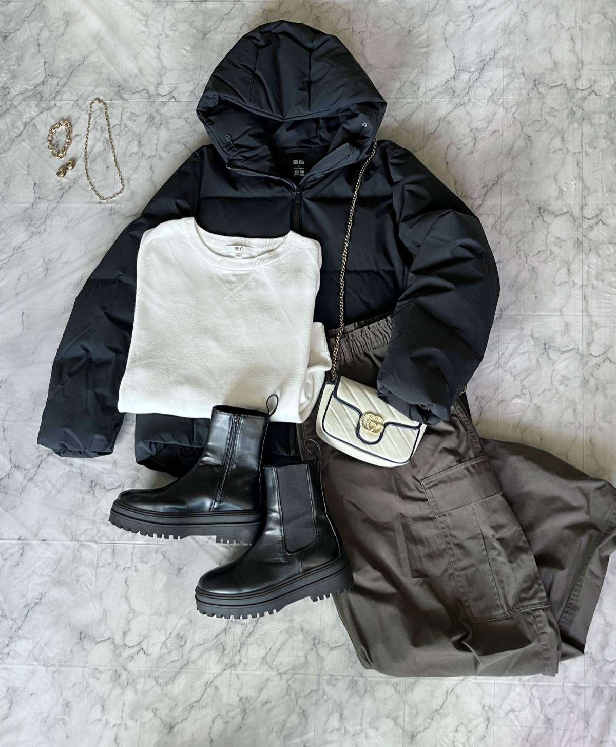 UNIQLOシームレスダウンパーカコーデ