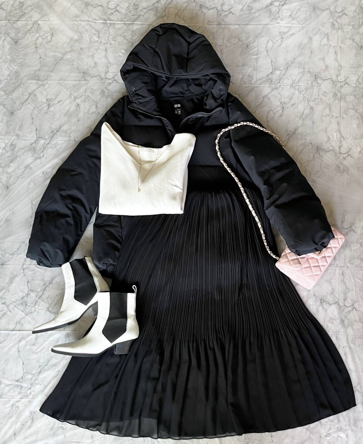 UNIQLOシームレスダウンパーカコーデ