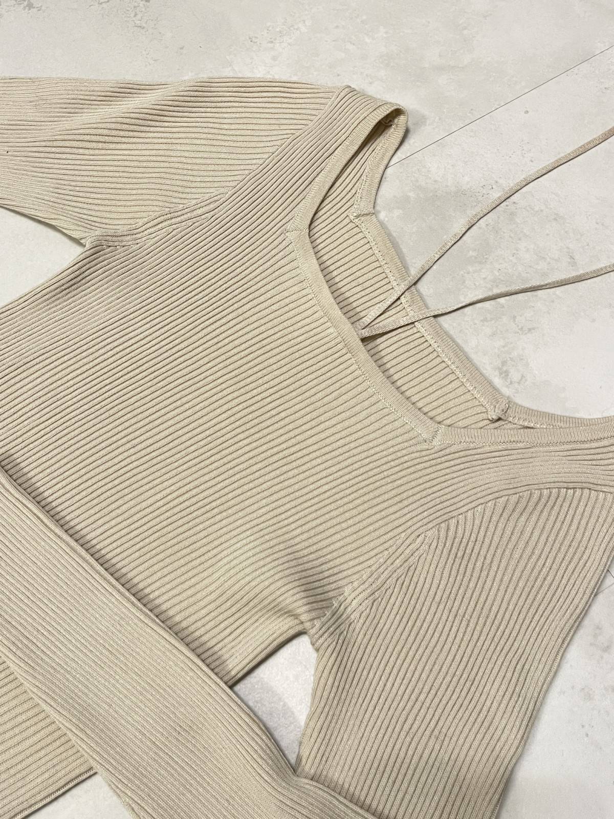 earth music&ecologyスクエアホルターネックリブプルオーバー