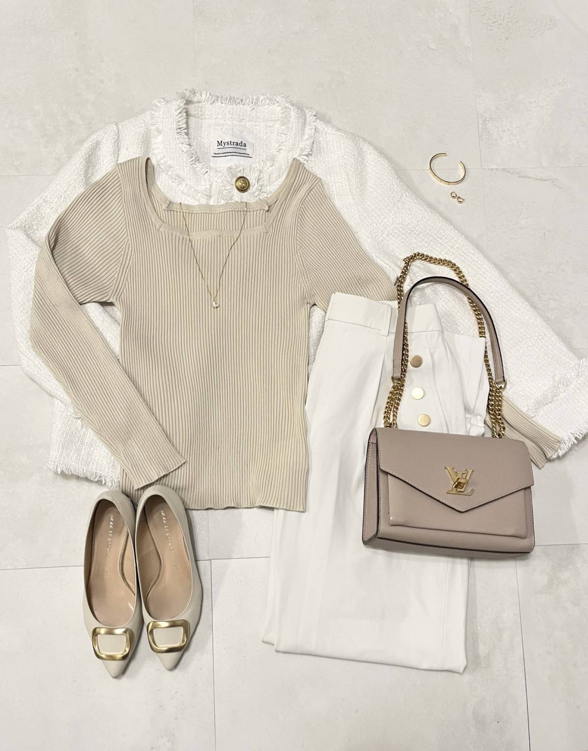 earth music&ecologyスクエアホルターネックリブプルオーバーコーデ