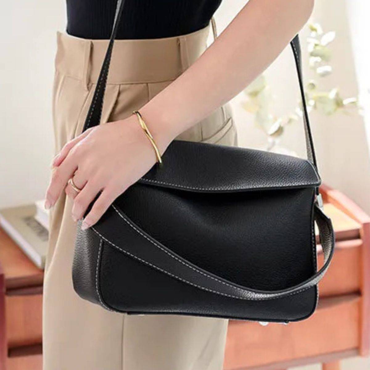 神戸レタス　カードポケット付きショルダーバッグ