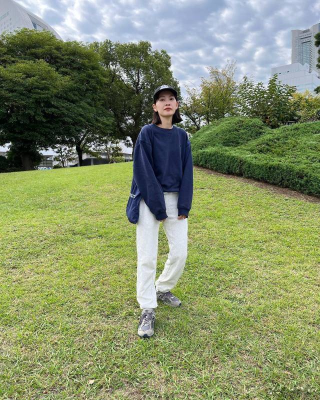 ネイビー×白の色合わせが◎