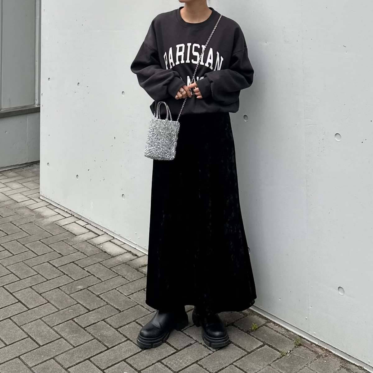 オールブラックコーデ