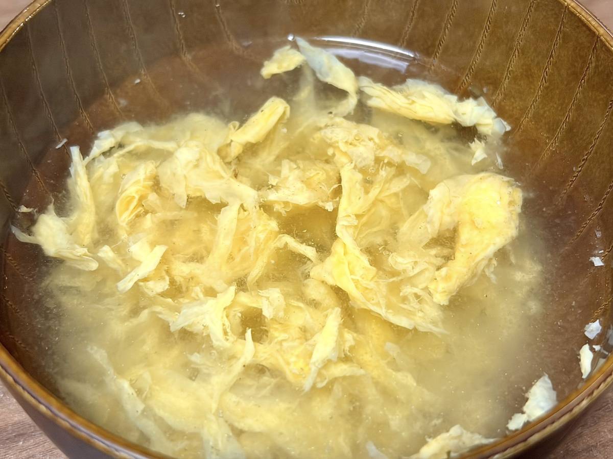 熱湯を注いでかき混ぜれば完成♪