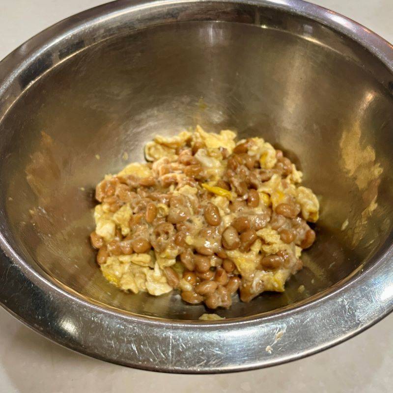 タカノフーズ公式の「ふんわりだし炒り卵納豆」のレシピ