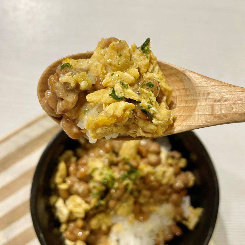 タカノフーズ公式の「ふんわりだし炒り卵納豆」のレシピ