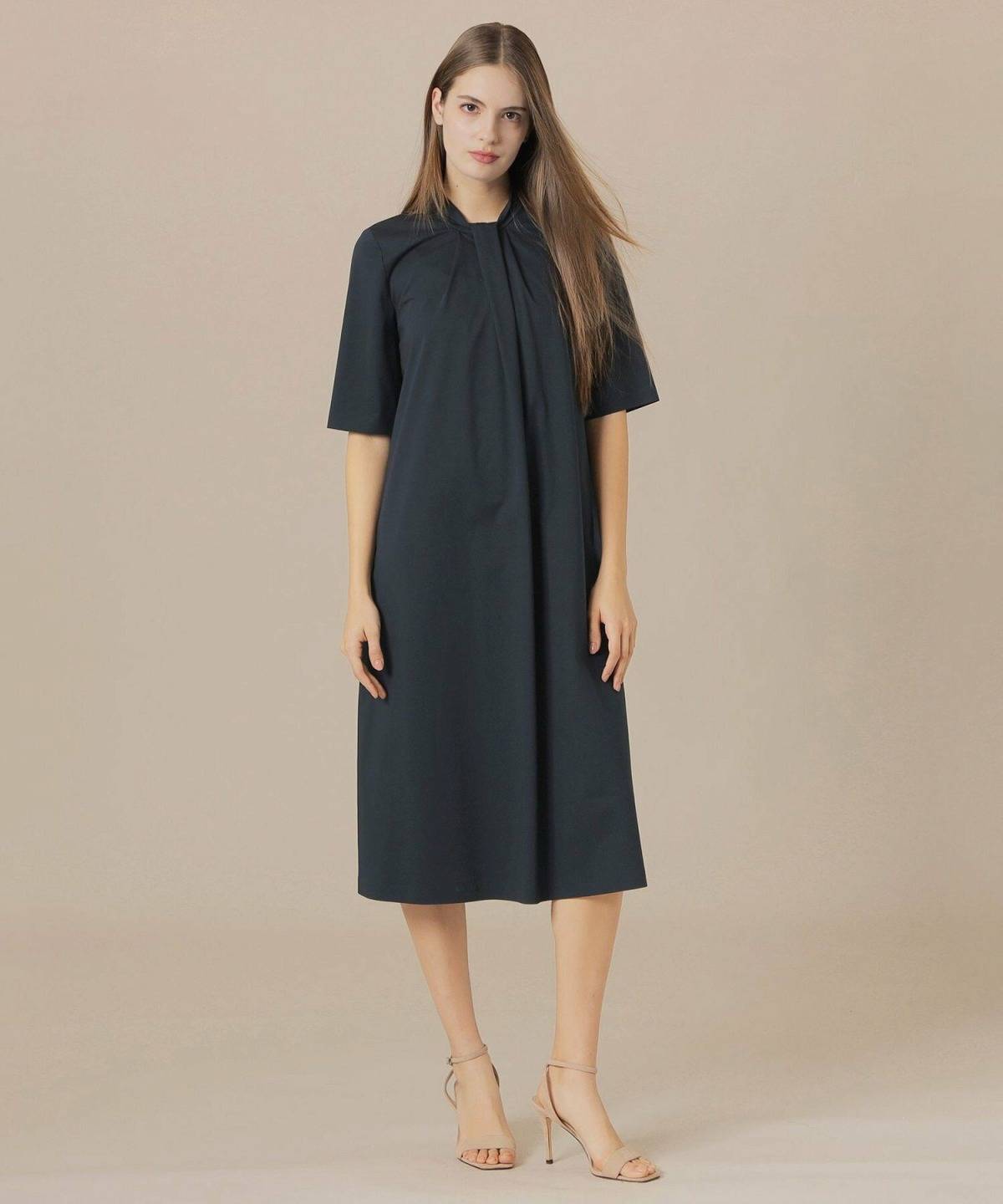 ネイビーワンピースコーデ