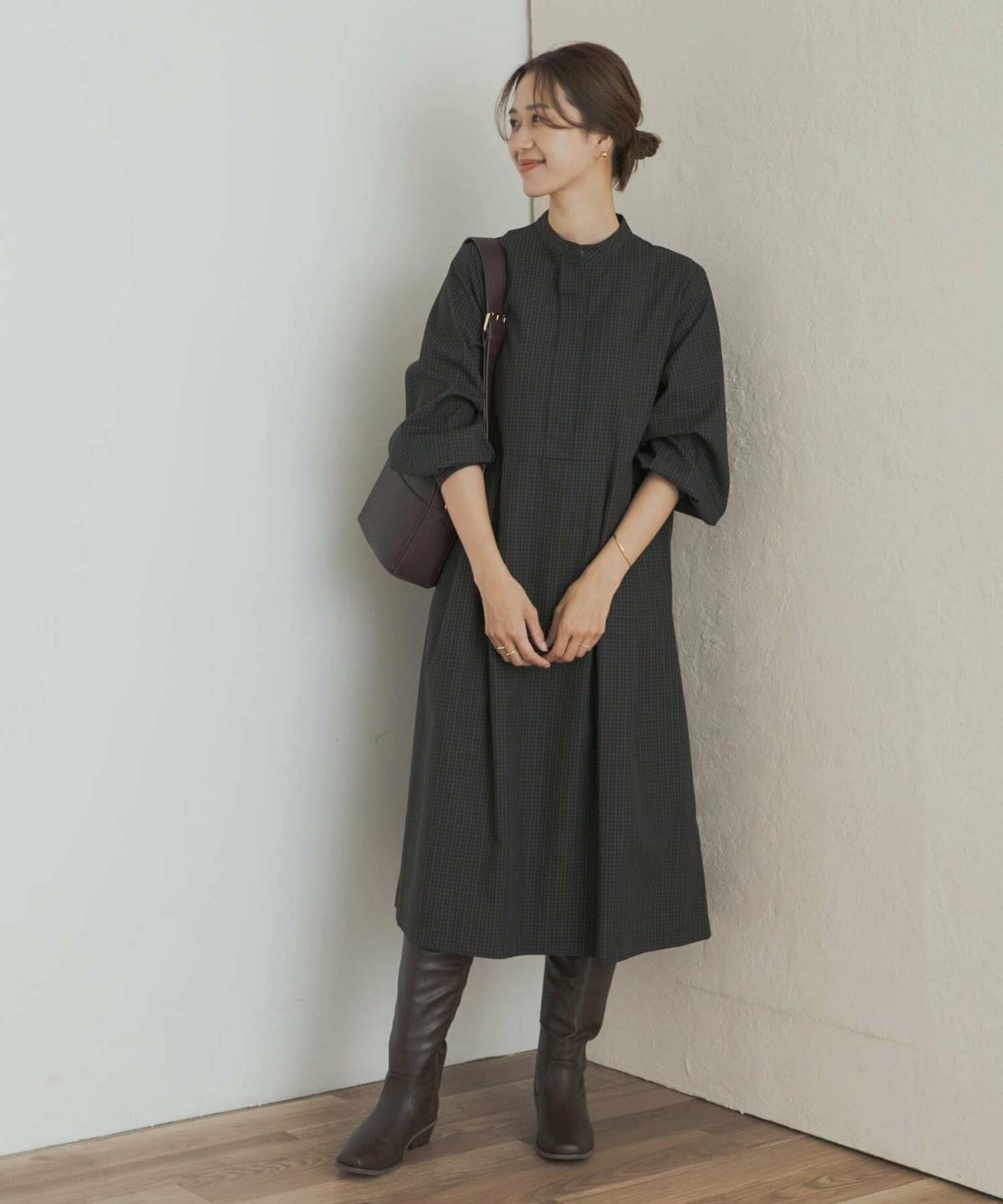 ネイビーワンピースコーデ