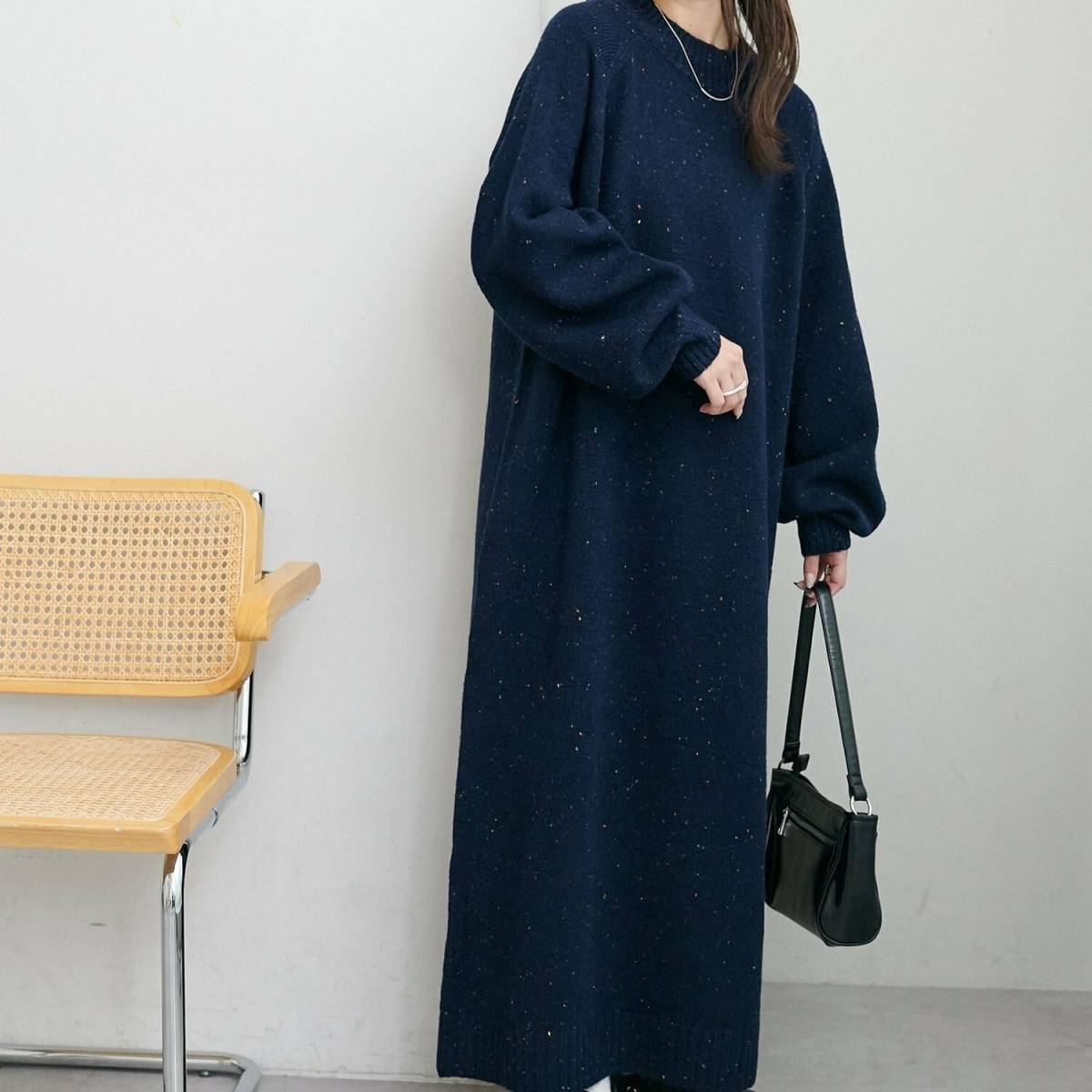 ネイビーワンピースコーデ　