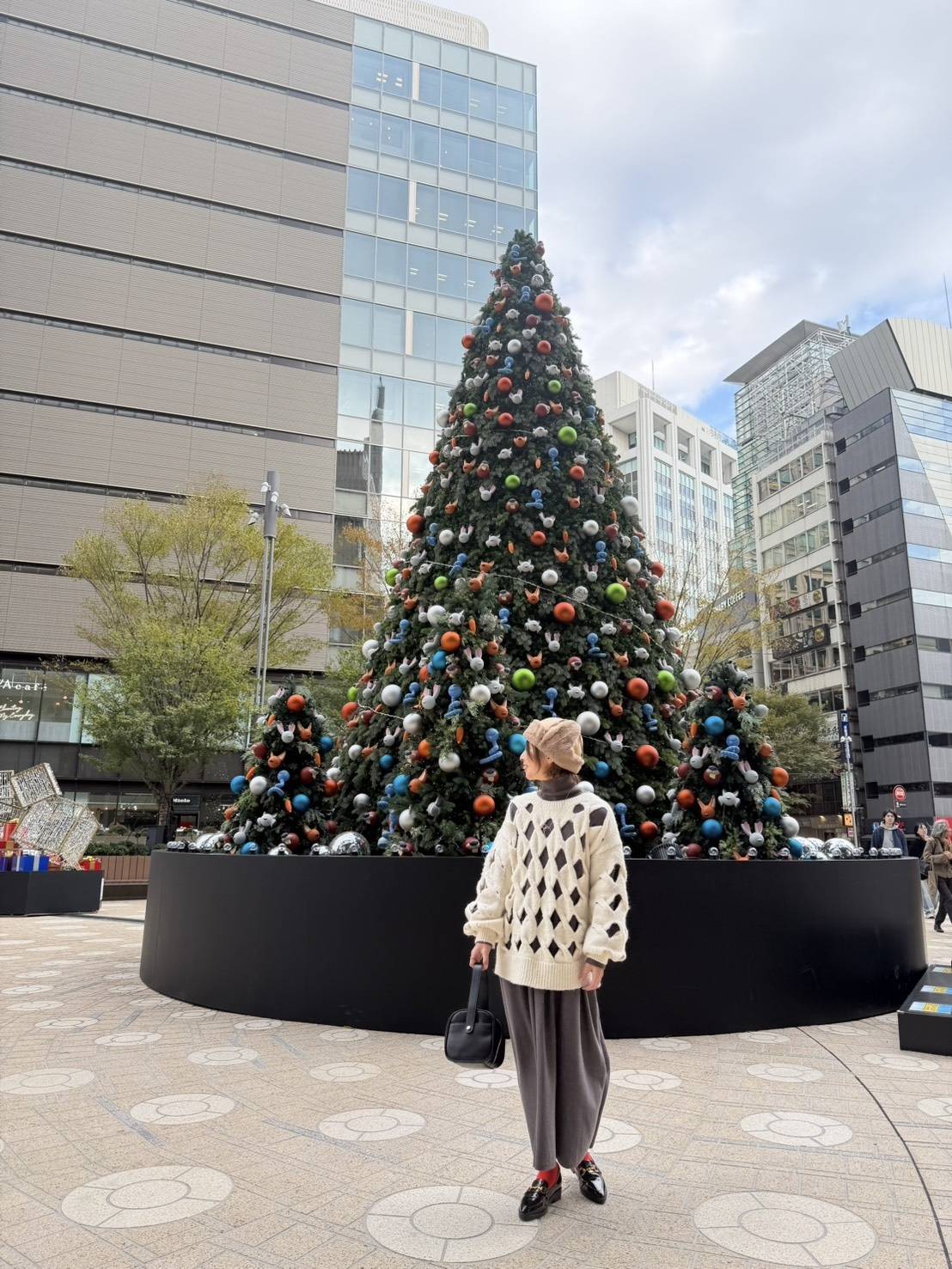 大人シックに決まるおすすめコーデ