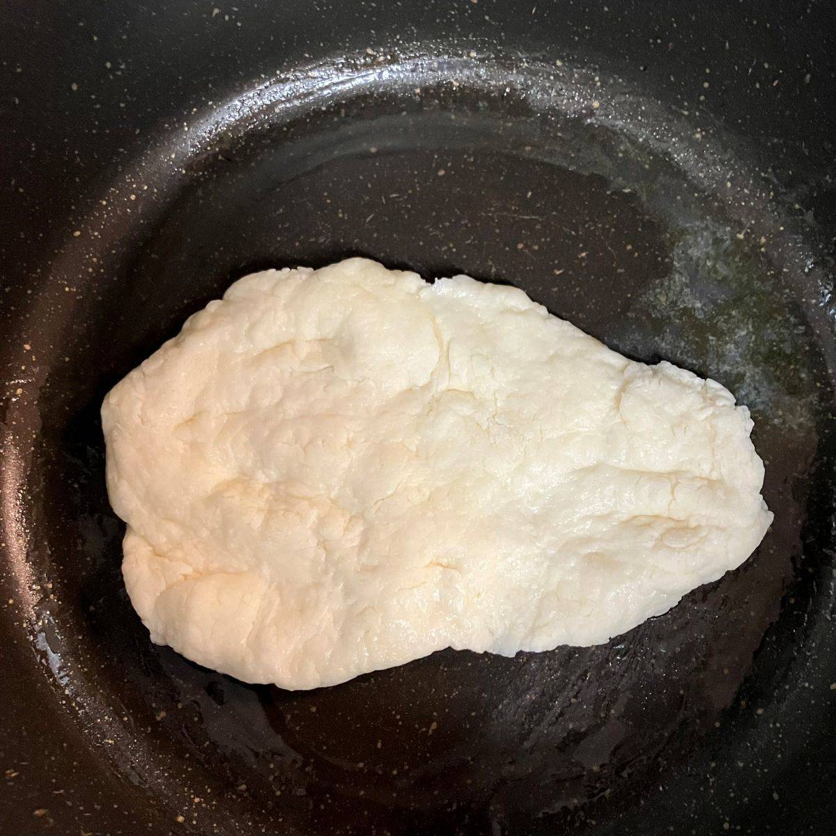 森永公式の「ホットケーキミックスで簡単ナン」のレシピ