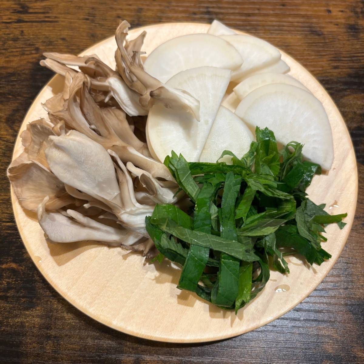 JAグループ公式の「かぶとまいたけ塩昆布の和風パスタ」のレシピ