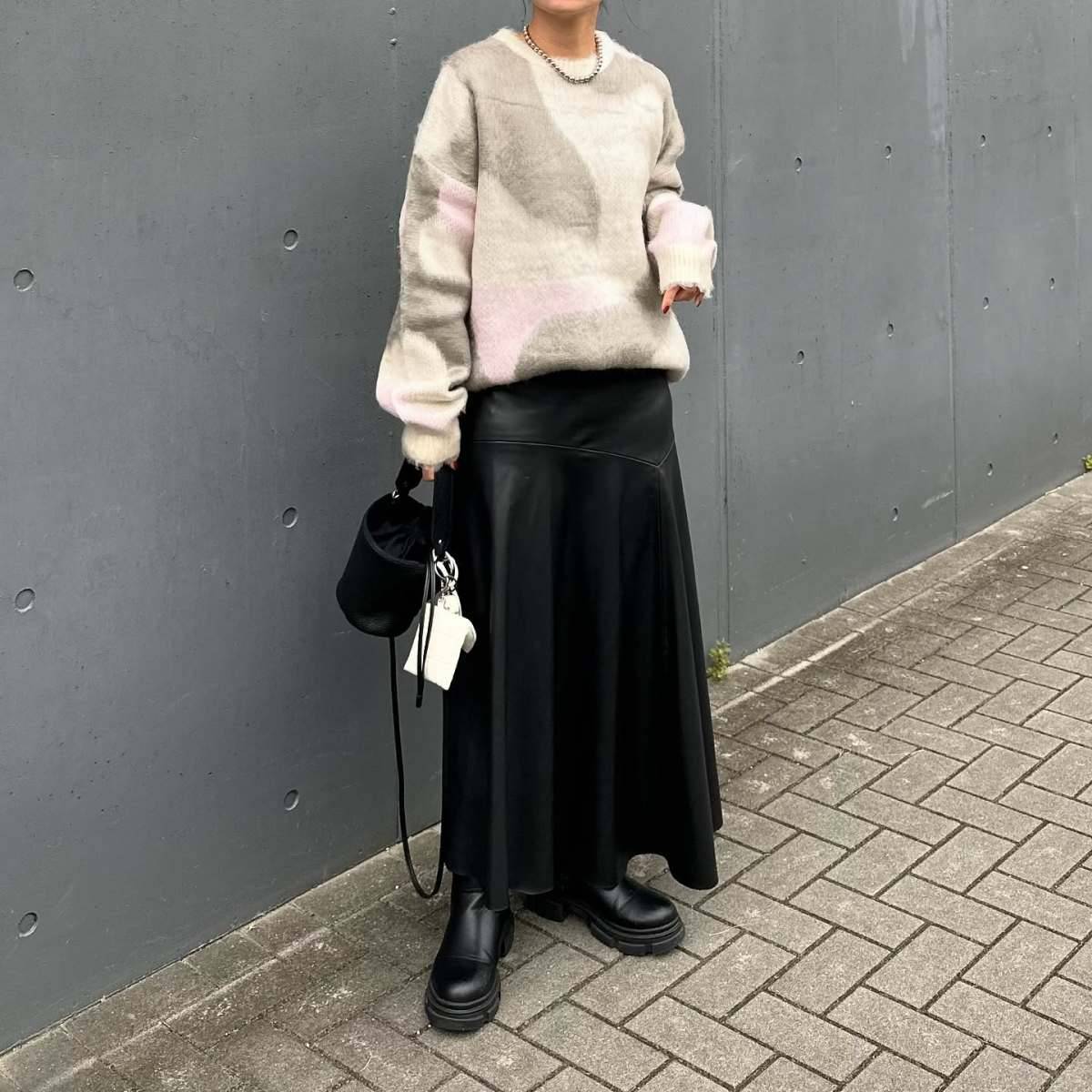 柄ニットを合わせる♡