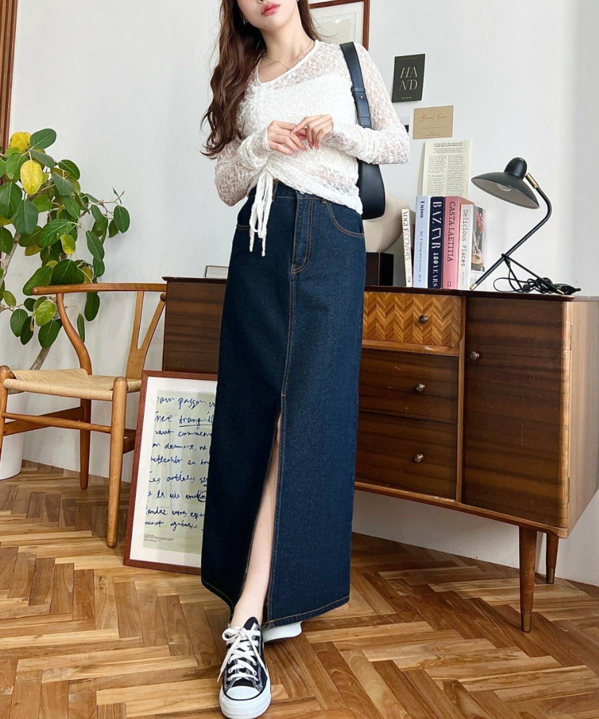 40代のデニムロングスカートコーデ