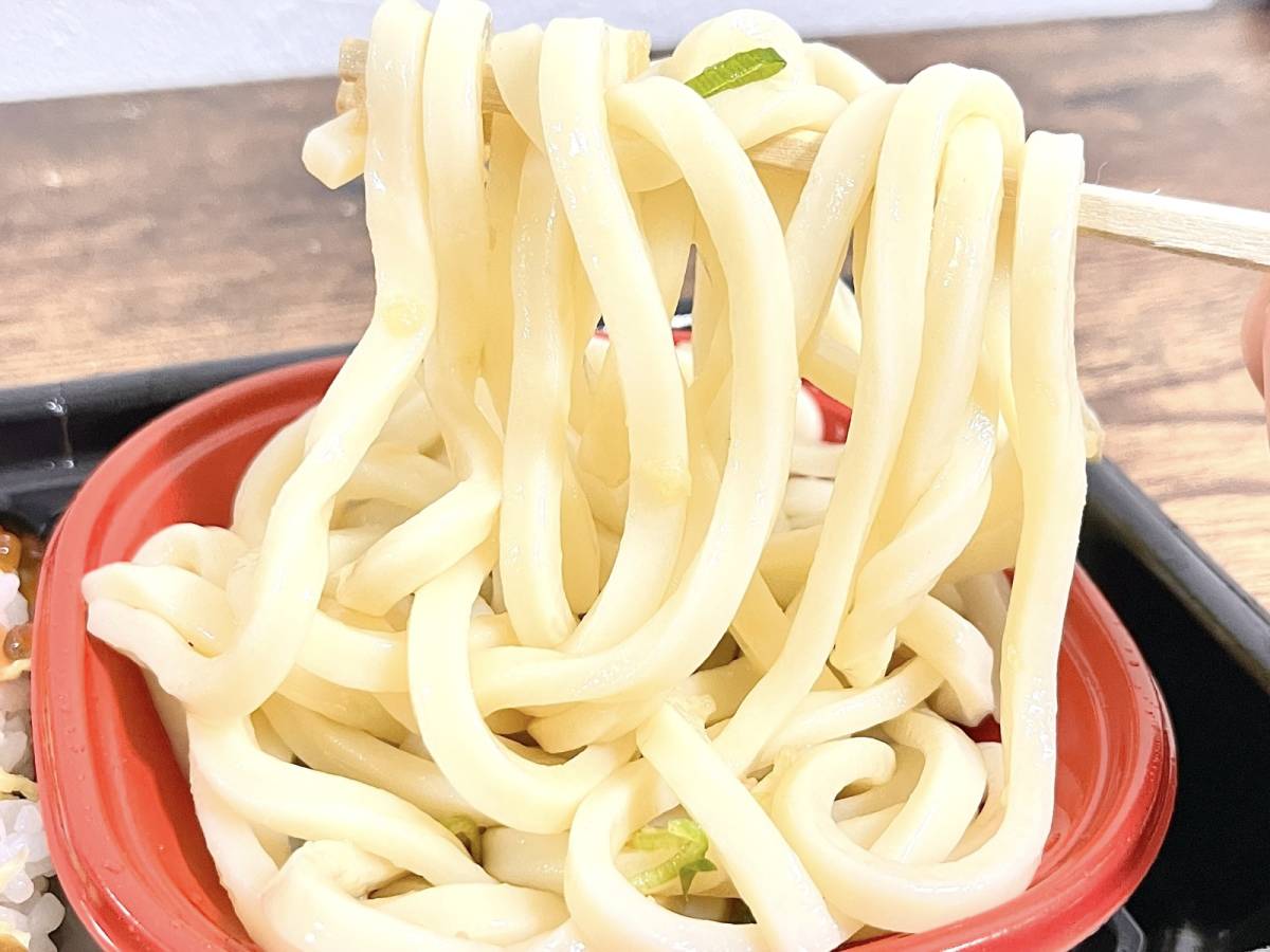 もちもち食感のうどんも満足度が高いよ♪