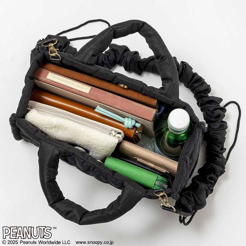 SNOOPY 2WAY QUILTING BAG スヌーピーがいっぱい！ 軽量キルティングバッグ BOOK