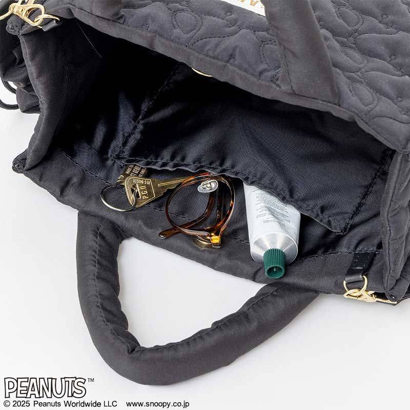 SNOOPY 2WAY QUILTING BAG スヌーピーがいっぱい！ 軽量キルティングバッグ BOOK