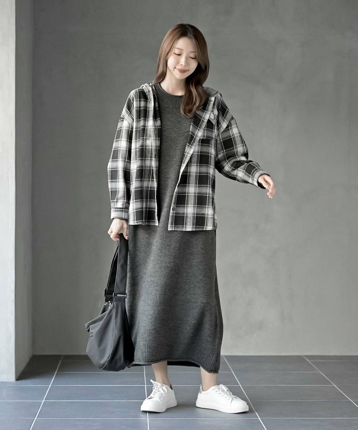 秋のチェックシャツコーデ