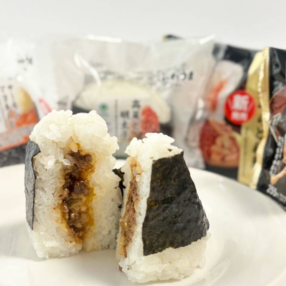 ファミマの「おにぎり ぼんご」コラボ